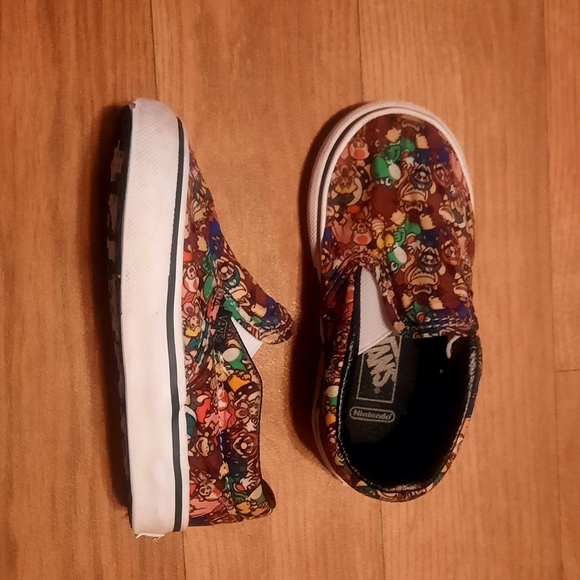 SOLD Vans Nintendo Slide Ons Baby 6c - Picture 2 of 9